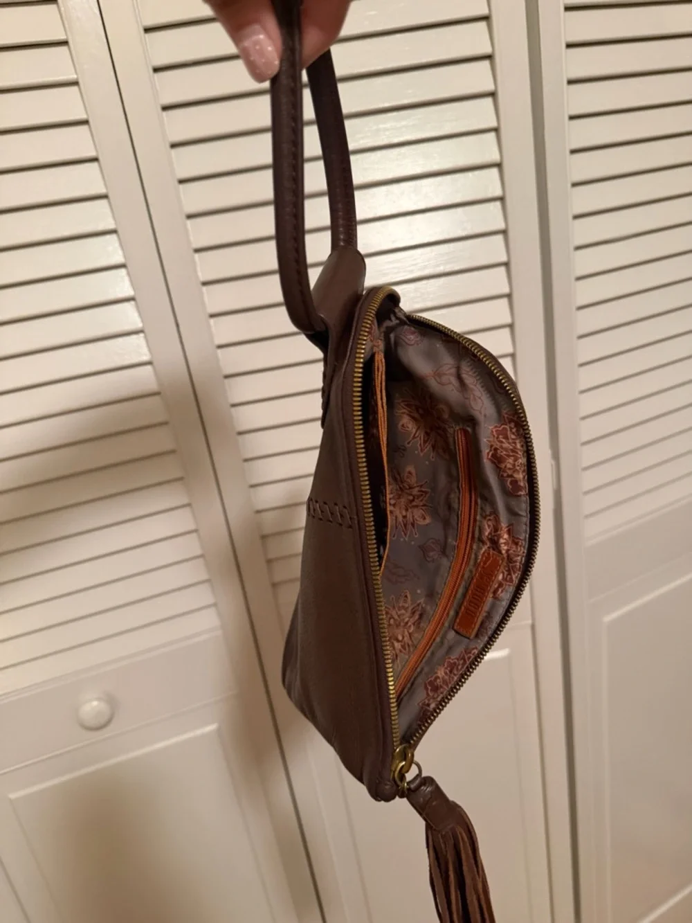 HOBO Brown Pebbled Leather Wristlet Clutch with Tassel Ring Handle - Picture 9 of 11